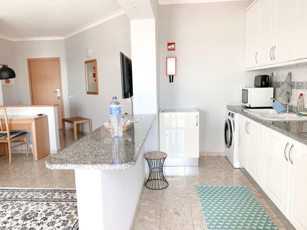 Panoramic Apartment In Portimao: Ocean View, Wifi Экстерьер фото